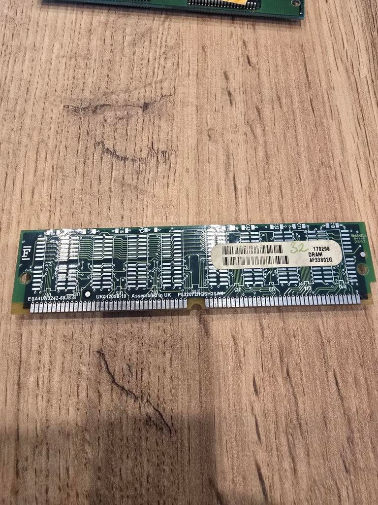 32 mb EDO RAM Module - Geschikt voor Desktop?, Computers en Software, Onbekend, Ophalen of Verzenden, DDR, Desktop