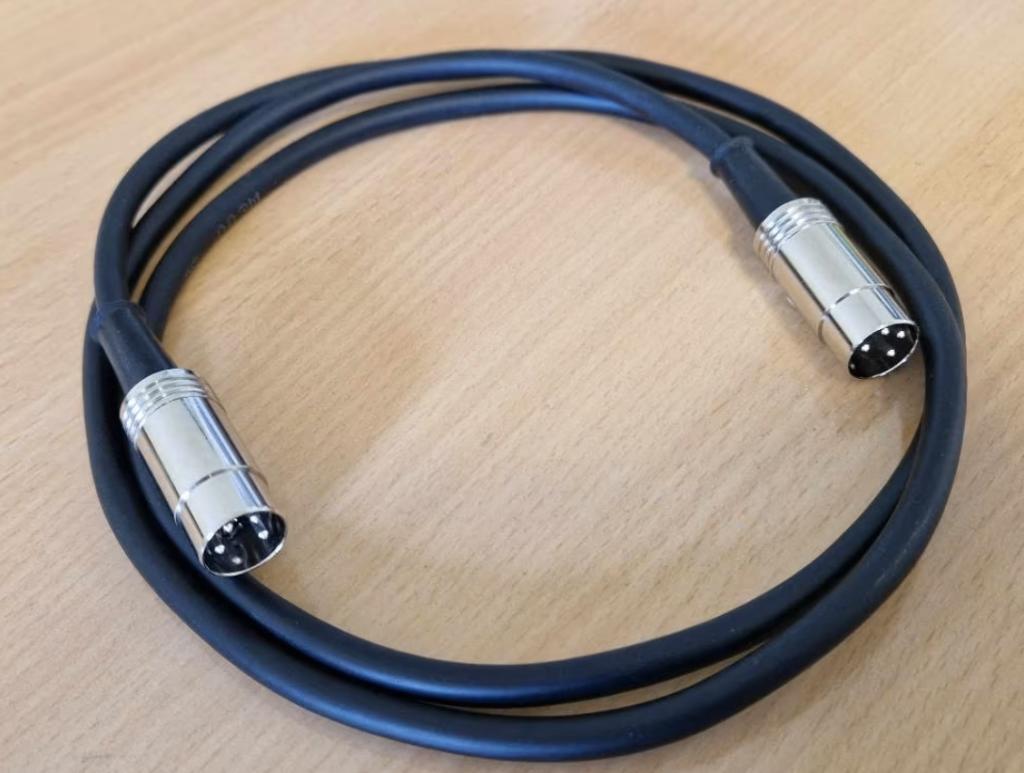 Quad 33 / 303 verbindingskabel - interlink, Audio, Tv en Foto, Versterkers en Receivers, Ophalen of Verzenden, Nieuw, 120 watt of meer