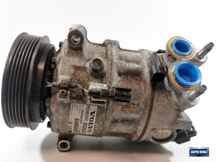 Aircopomp van een Volvo V70