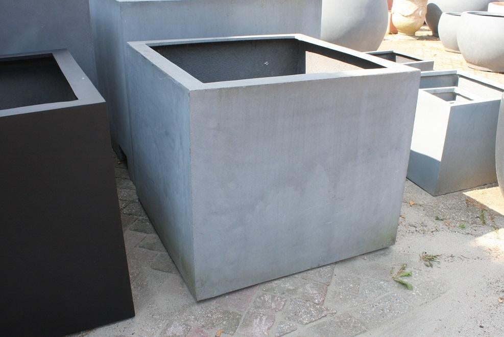 Grote grijze vierkante bloempot bloembak Fiberstone 82x82, Ophalen, Overige materialen, Gebruikt, 40 cm of meer