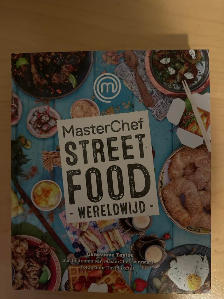 MasterChef Street Food Wereldwijd kookboek, Ophalen of Verzenden, Gelezen, Overige gebieden, Hoofdgerechten