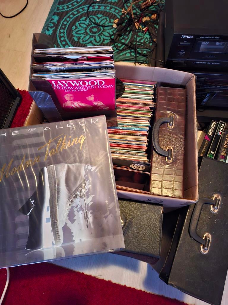 Verzameling Lp's en singles +/- 150 st 70' 80' pop rock folk, Cd's en Dvd's, Vinyl | Overige Vinyl, Ophalen, Gebruikt, Overige formaten