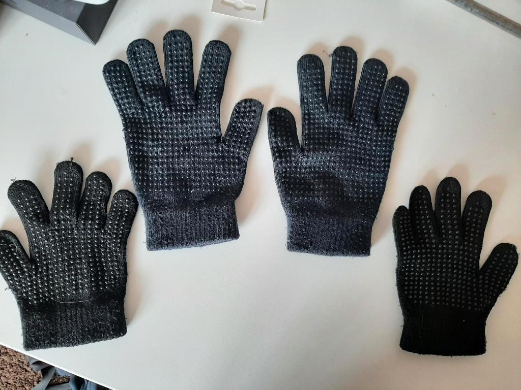 twee paar hockey handschoentjes (jeugd), Ophalen of Verzenden, Gebruikt, Kleding