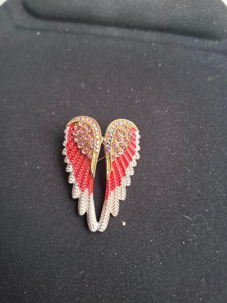 Prachtige Engelen vleugel broche met strass-steentjes, Overige materialen, 4 tot 7 cm, Nieuw, Ophalen of Verzenden