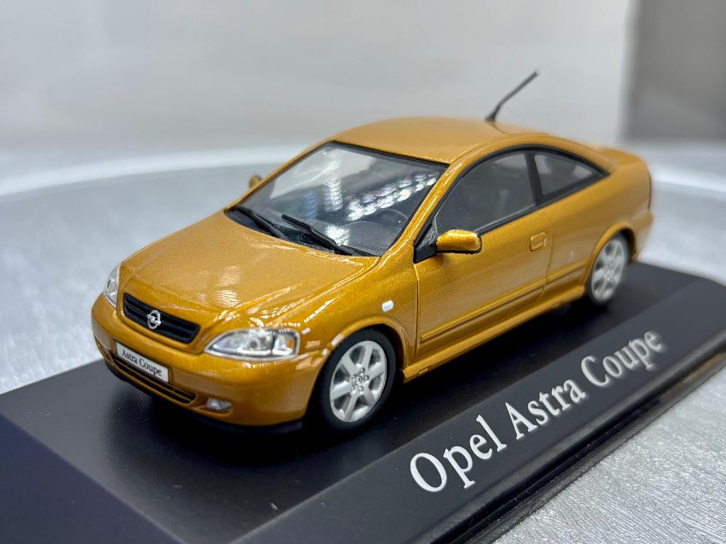 1:43 Opel astra g coupe, Ophalen of Verzenden, Zo goed als nieuw, Auto, MiniChamps