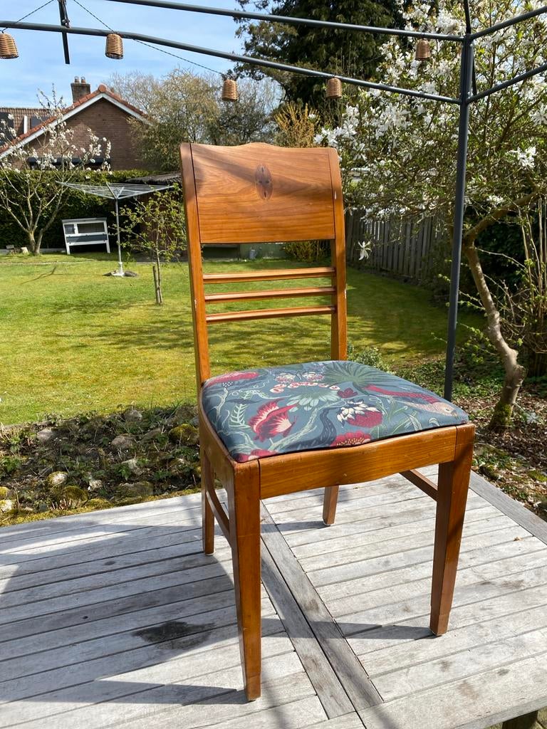 Vintage stoel uit Zweden met bloemenprint, Ophalen