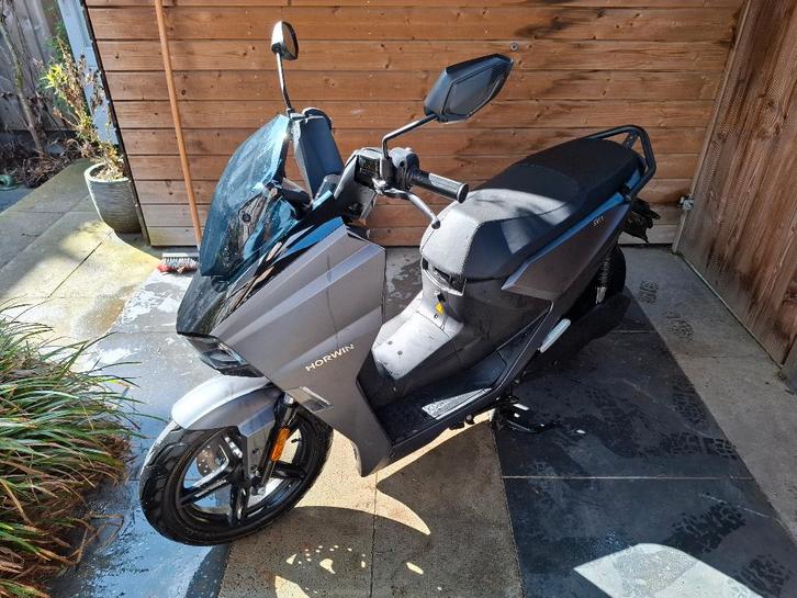 E-scooter Horwin sk1, Fietsen en Brommers, Scooters | Overige merken, Zo goed als nieuw, Maximaal 45 km/u, Elektrisch, Ophalen