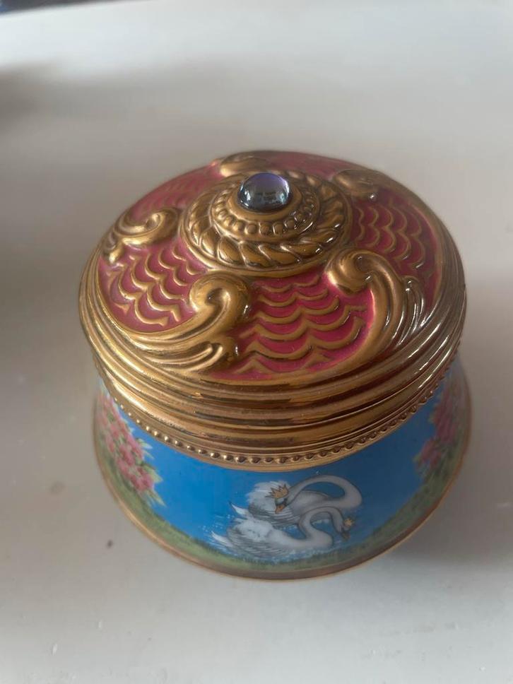 Vintage House of Faberge Swanlake Muziekdoosje, Antiek en Kunst, Antiek | Woonaccessoires, Ophalen of Verzenden