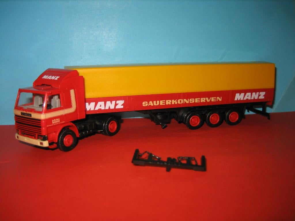 Manz  SCANIA 142 met oplegger  Herpa, Ophalen of Verzenden, Zo goed als nieuw, Bus of Vrachtwagen, Herpa
