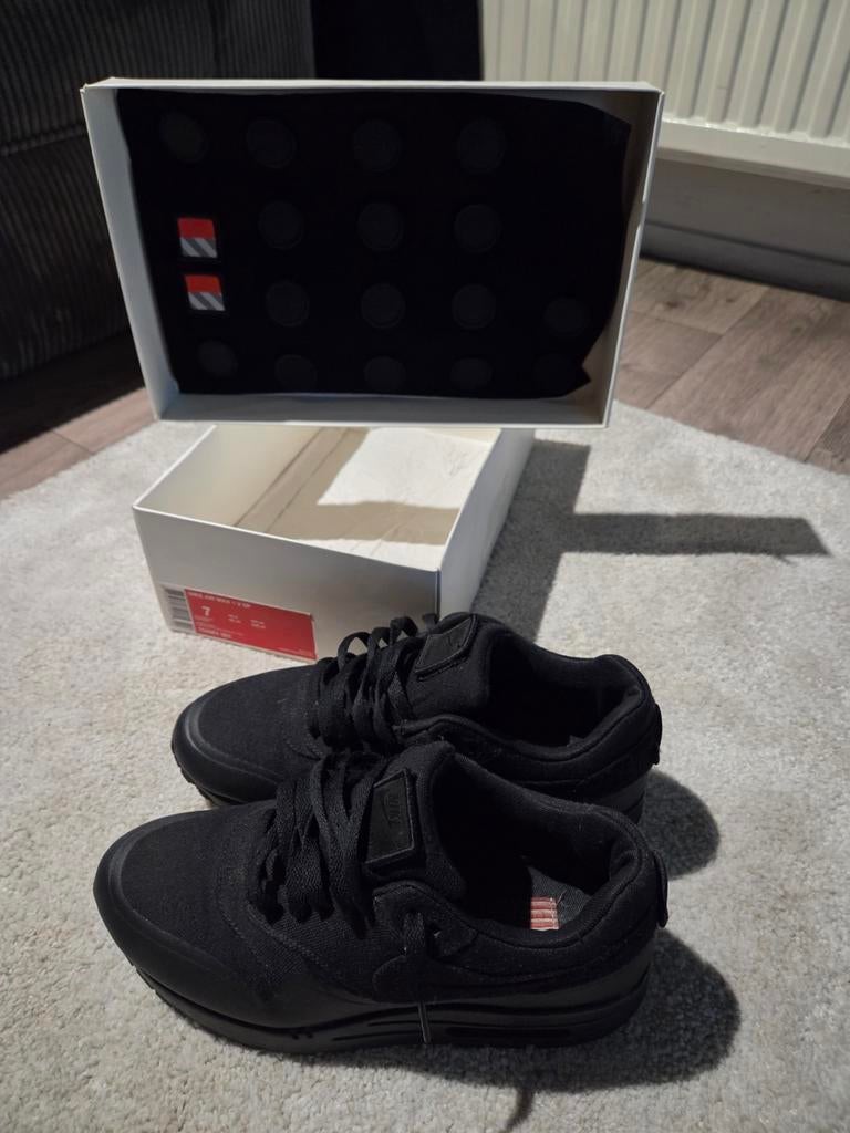 Nike Air Max & Huarache + Tommy Hilfiger sneakers maat 40 –, Kleding | Dames, Schoenen, Sneakers of Gympen, Zwart, Ophalen of Verzenden