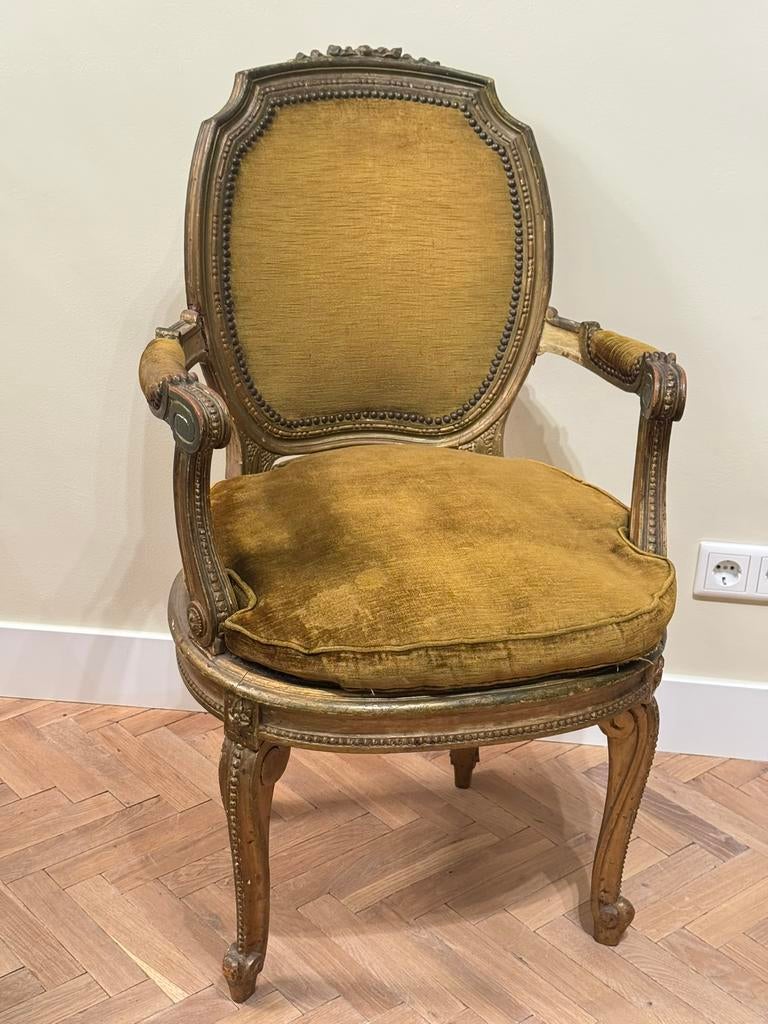 Fauteuil cabriolet - Beuken - Louis XV Fauteuil, Ophalen of Verzenden