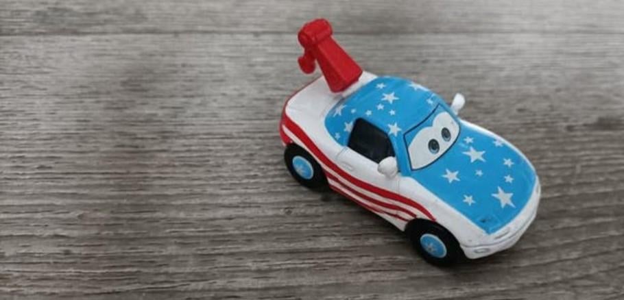 🚙metalen cars auto: tia  mater the greater🚙, Kinderen en Baby's, Speelgoed | Speelgoedvoertuigen, Verzenden, Zo goed als nieuw