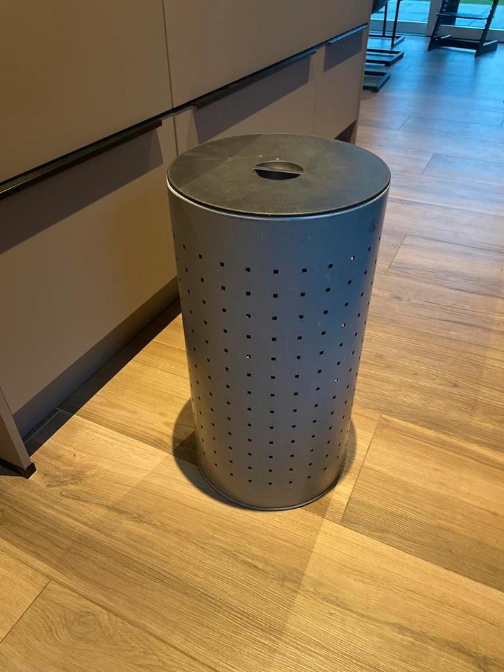 Wasmand gratis af te halen, Huis en Inrichting, Woonaccessoires | Prullenbakken, Gebruikt, Metaal, 50 tot 75 cm, 40 liter of meer