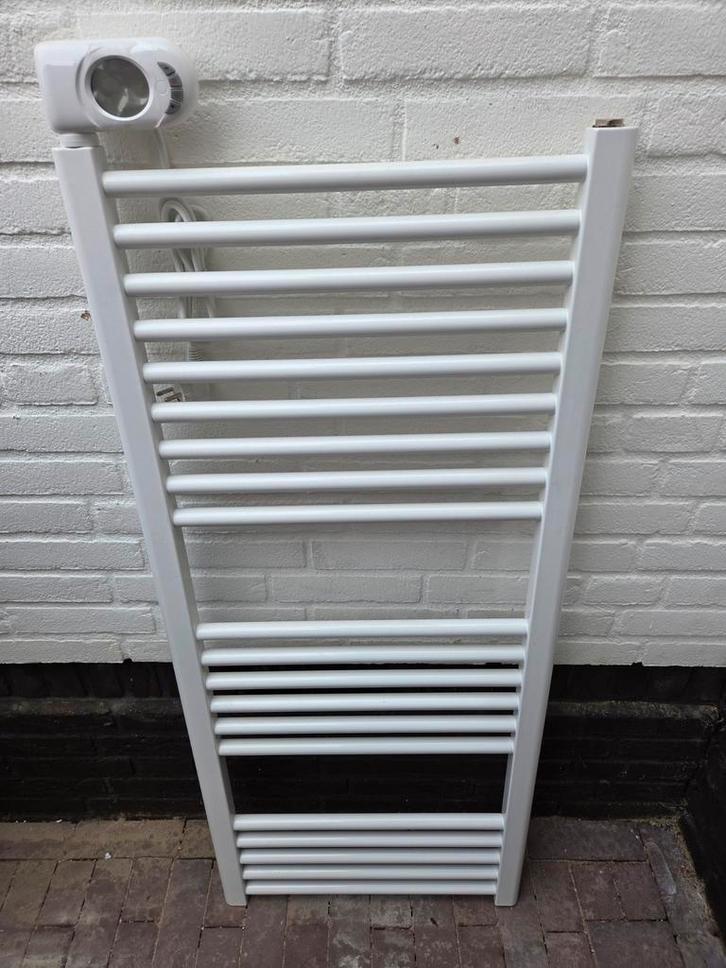 Nieuwe Selmo elektrische radiator - ongebruikt, Doe-het-zelf en Verbouw, Verwarming en Radiatoren, Nieuw, Radiator, 80 cm of meer
