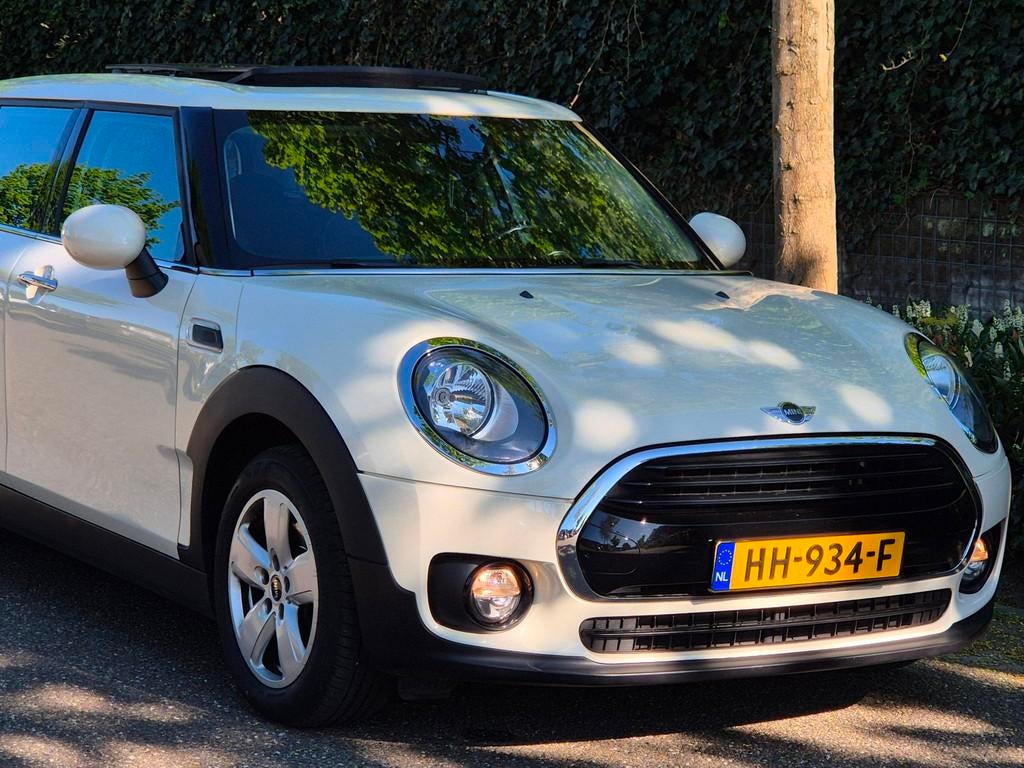 Mini Clubman Panorama Apple CarPlay Automaat Keyless NL NAP, Auto's, 136 pk, Gebruikt, Wit, Apple Carplay