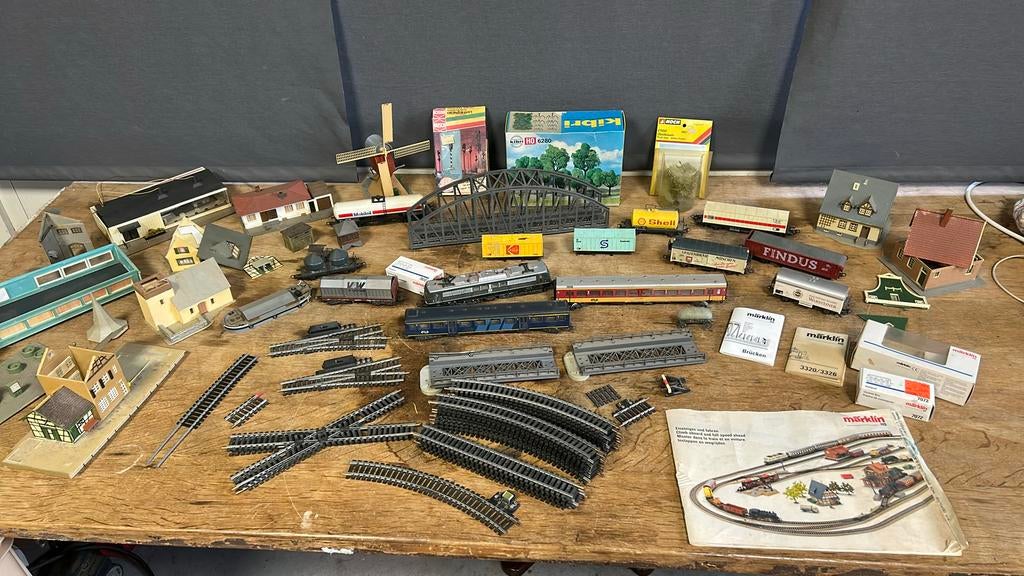 Diverse model treinen en spullen. 1:87. Marklin en lima., Overige merken, Gelijkstroom of Wisselstroom, Rails, Ophalen of Verzenden