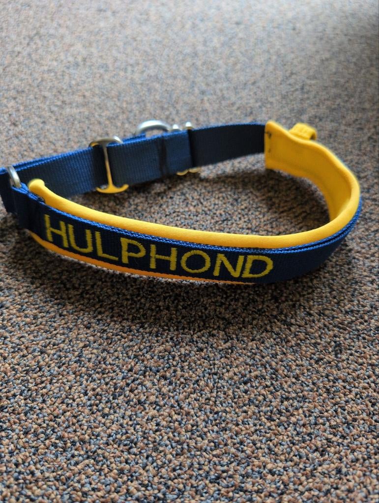 Hulphond halsband, Verzenden