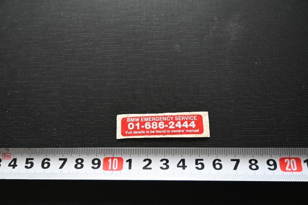 sticker BMW emergency service 01-686-2444, Ophalen, Zo goed als nieuw