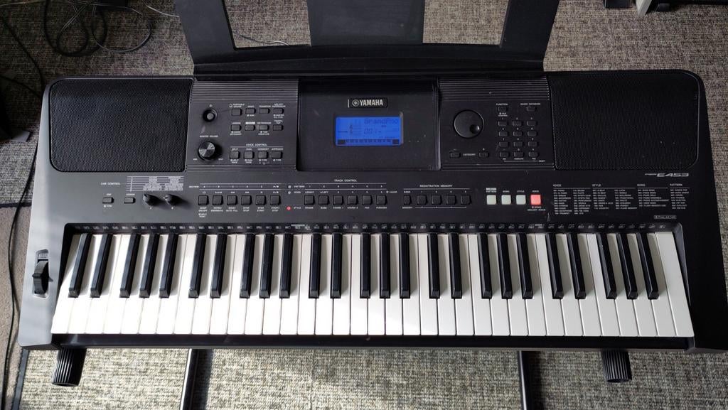 Yamaha PSR e453 keyboard, Muziek en Instrumenten, Keyboards, Ophalen, Gebruikt, 61 toetsen, Yamaha