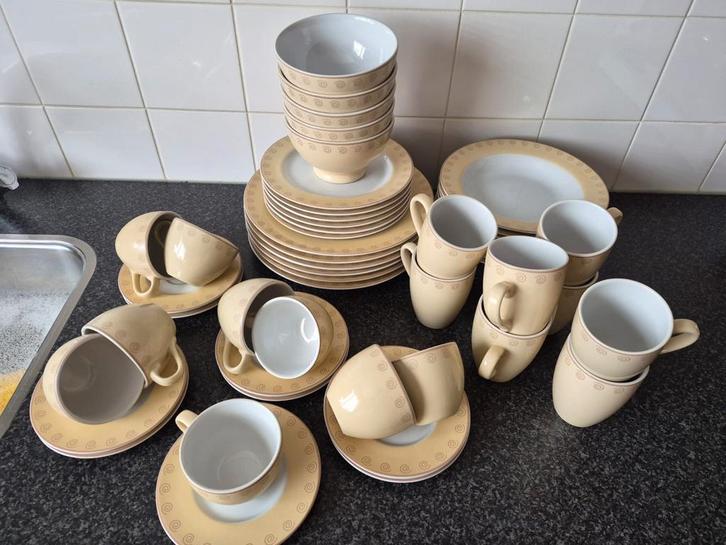 Servies, Huis en Inrichting, Keuken | Servies, Bord(en), Overige stijlen, Aardewerk, Ophalen of Verzenden