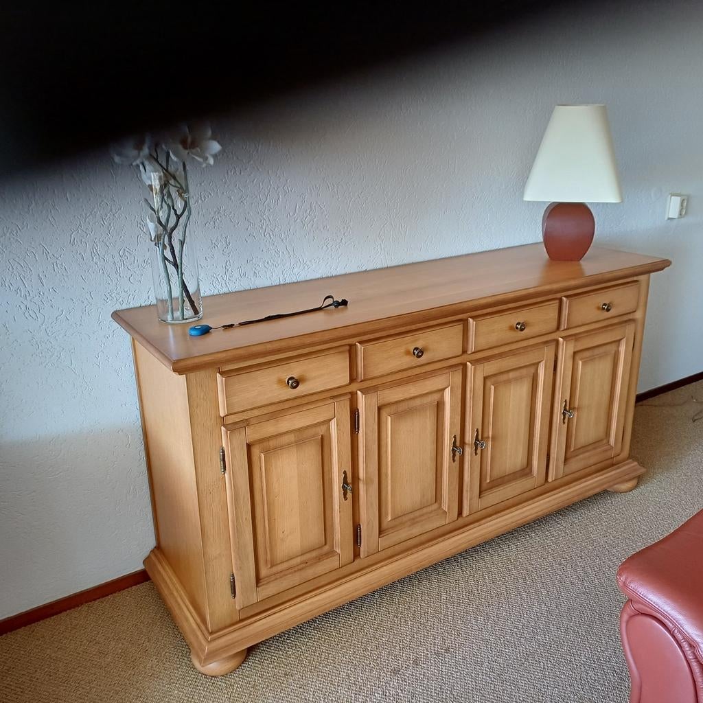 Dressoir en tv kast ., Huis en Inrichting, Kasten | Dressoirs, Met deur(en), Eikenhout, Ophalen of Verzenden, Zo goed als nieuw