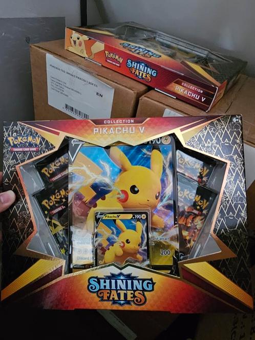 Pikachu Shining Fates V Box - €20 per box, case (6x) €110, Hobby en Vrije tijd, Verzamelkaartspellen | Pokémon, Nieuw, Foil, Ophalen of Verzenden