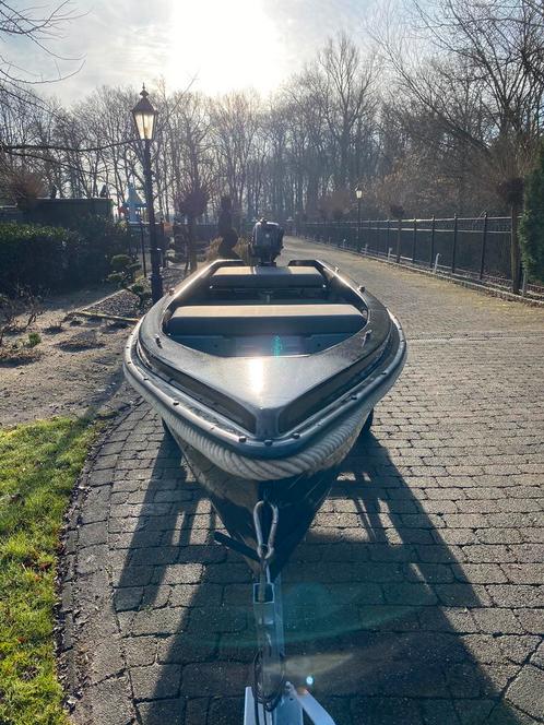 Sloep met motor en trailer (vaarklaar), Watersport en Boten, Vis- en Consoleboten, Zo goed als nieuw, Tot 10 pk, 3 tot 6 meter