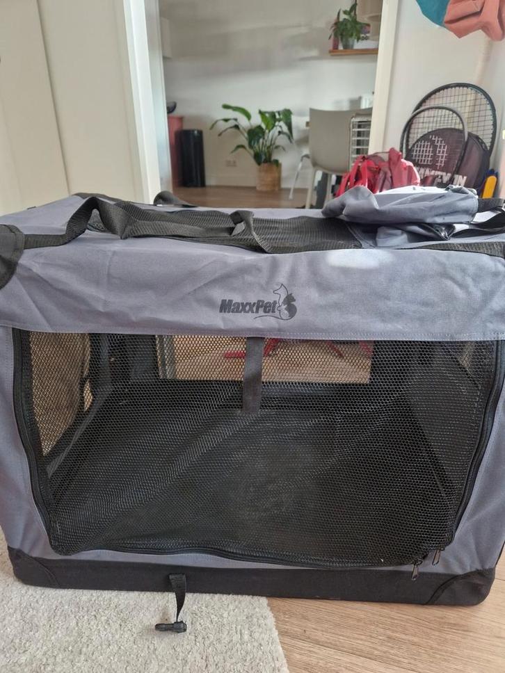 Reisbench 80x58x58 maxxpet, Dieren en Toebehoren, Hondenbenches, Zo goed als nieuw, Ophalen of Verzenden