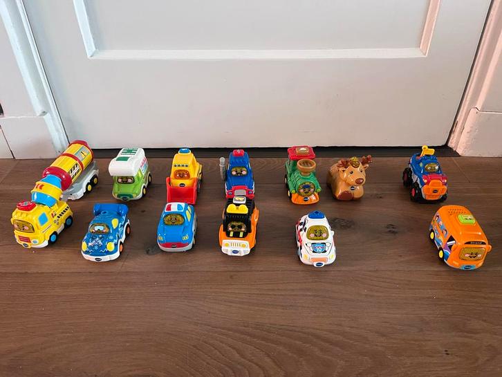Toet toet auto’s 12 stuks, Kinderen en Baby's, Speelgoed | Vtech, Gebruikt, 6 maanden tot 2 jaar, Ophalen of Verzenden
