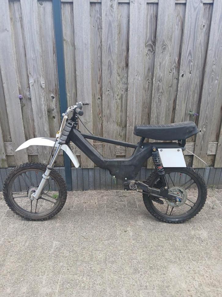 Cross puch frame, Fietsen en Brommers, Brommeronderdelen | Puch, Zo goed als nieuw, Ophalen