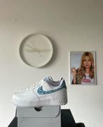 Nike Air Force 1 Low Blue Paisley 36, Wit, Nieuw, Ophalen of Verzenden, Sneakers of Gympen