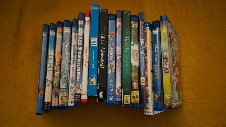 17 disney kinderen blu ray's, Cd's en Dvd's, Blu-ray, Zo goed als nieuw, Tekenfilms en Animatie, 3D, Ophalen of Verzenden