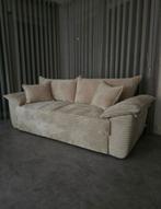 Te koop NIEUWE 3 zits bank NOG IN DE VERPAKKING., Huis en Inrichting, Ophalen