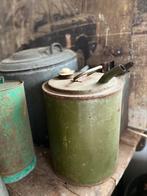 Jerrycans oud kannen groen decoratie industrieel BP, Verzamelen, Blikken, Ophalen of Verzenden, Gebruikt, Overige, Overige merken