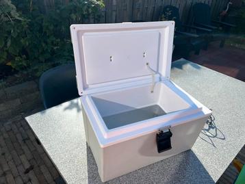 Elektrische Koelbox voor Auto beschikbaar voor biedingen