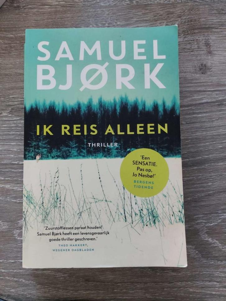 Samuel Björk - Ik reis alleen - Munch & Krüger 1, Boeken, Thrillers, Zo goed als nieuw, Ophalen of Verzenden