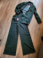 Nieuw damespak – PrettyLittleThing – Donkergroen – Maat 38, Ophalen of Verzenden, Nieuw, Maat 38/40 (M), Groen