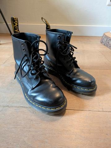 Dr. Martens 1460 beschikbaar voor biedingen