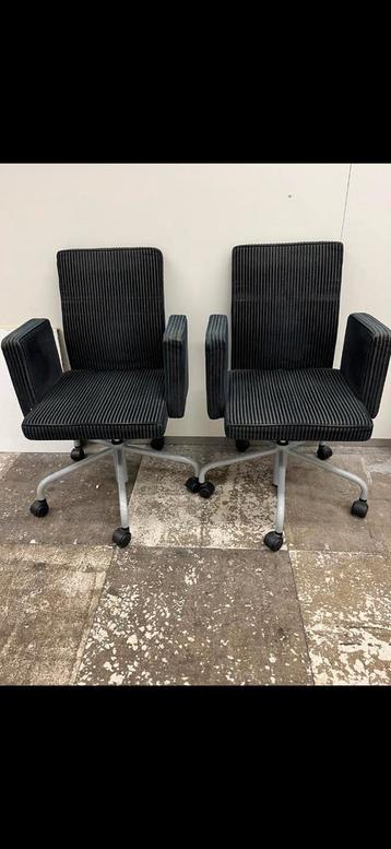 Set van 2 pub en club  by bulo Bureaustoelen  beschikbaar voor biedingen