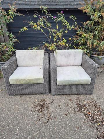 2 buiten fauteuils  beschikbaar voor biedingen
