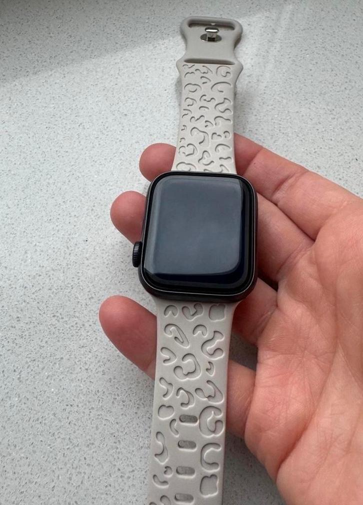 Apple Watch, Sieraden, Tassen en Uiterlijk, Smartwatches, Gebruikt, iOS, Zwart, Hartslag, Waterdicht, Ophalen of Verzenden