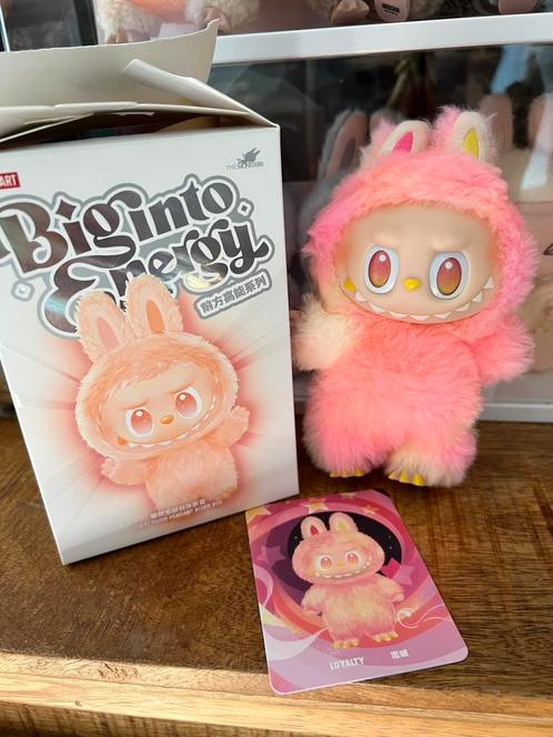 Orginele Pop Mart Labubu- Big Into Energy - Nieuw In Doos, Verzamelen, Poppetjes en Figuurtjes, Nieuw, Ophalen of Verzenden
