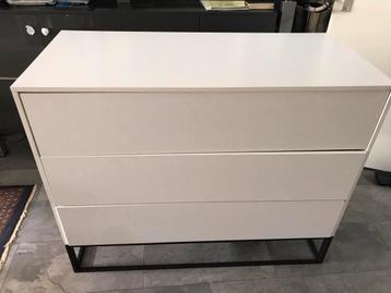 Malm Kast Met Soft Easy Close Up