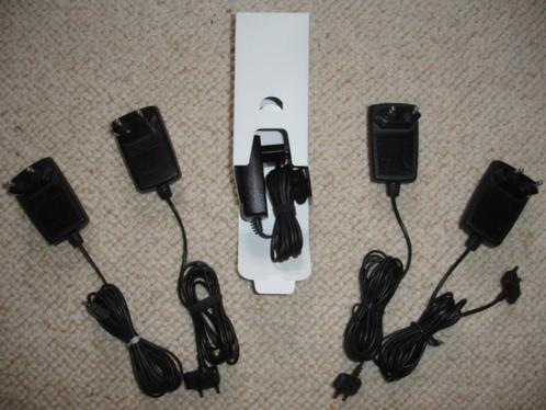 Telefoonladers / Adapters v. Sony D750i, K750i, W810i, W900i, Telecommunicatie, Mobiele telefoons | Telefoon-opladers, Zo goed als nieuw