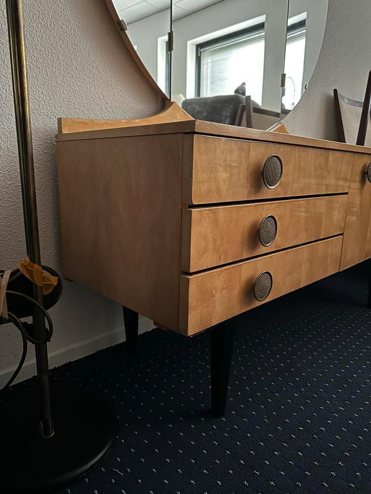 Vintage kaptafel met spiegel, Huis en Inrichting, Kasten | Dressoirs, Zo goed als nieuw, 100 tot 150 cm, 25 tot 50 cm, Met lade(s)