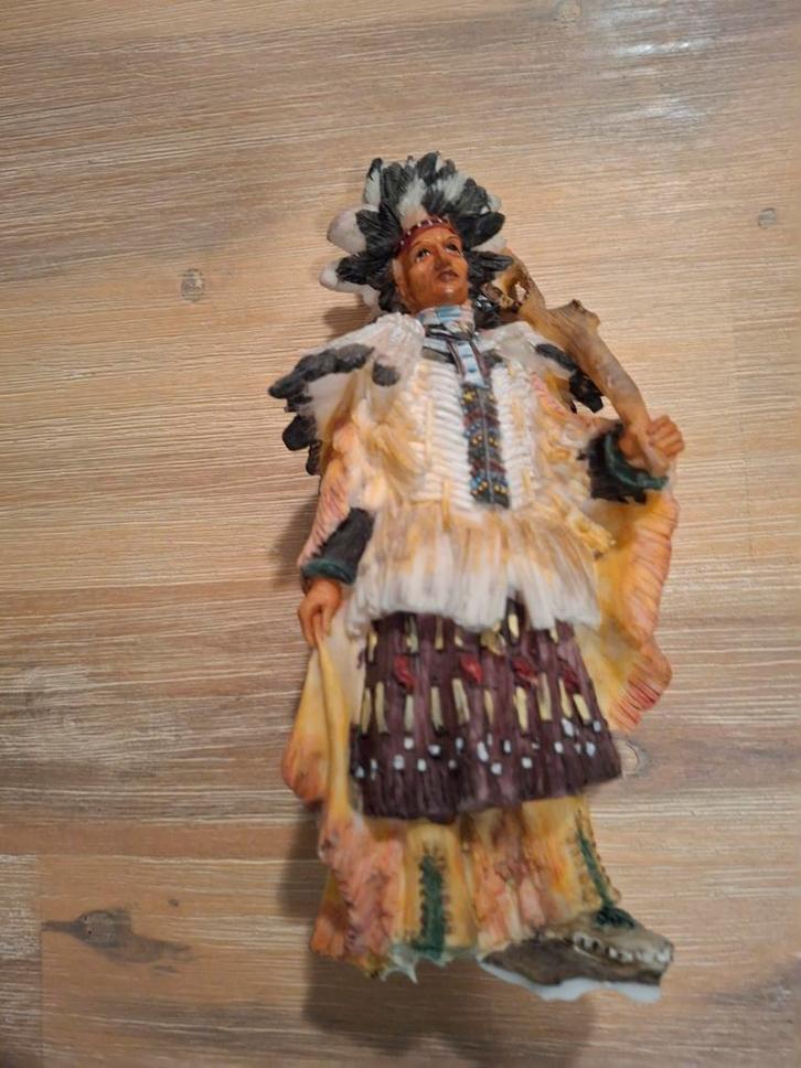 Gevraagd: Decoratieve Indianenvrouw Figuur, Antiek en Kunst, Kunst | Beelden en Houtsnijwerken, Ophalen of Verzenden