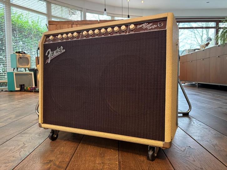 Fender Super-Sonic Twin Combo 2013 (25-100Watt), Muziek en Instrumenten, Versterkers | Bas en Gitaar, Zo goed als nieuw, Gitaar