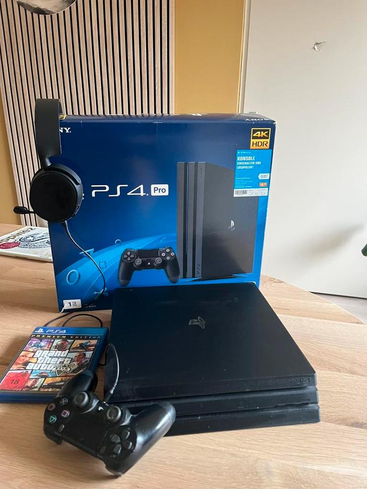 PS4 PRO 1TB + GTA V en headset, Spelcomputers en Games, Spelcomputers | Sony PlayStation 4, Zo goed als nieuw, Pro, Met 1 controller