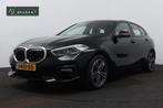 BMW 1-serie 118i Executive Edition SportLine (1e Eig NL-auto, 65 €/maand, Gebruikt, Leder en Stof, Zwart