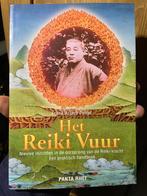 Het Reike Vuur, boek, Boeken, Spiritualiteit algemeen, Overige typen, Ophalen of Verzenden, Zo goed als nieuw